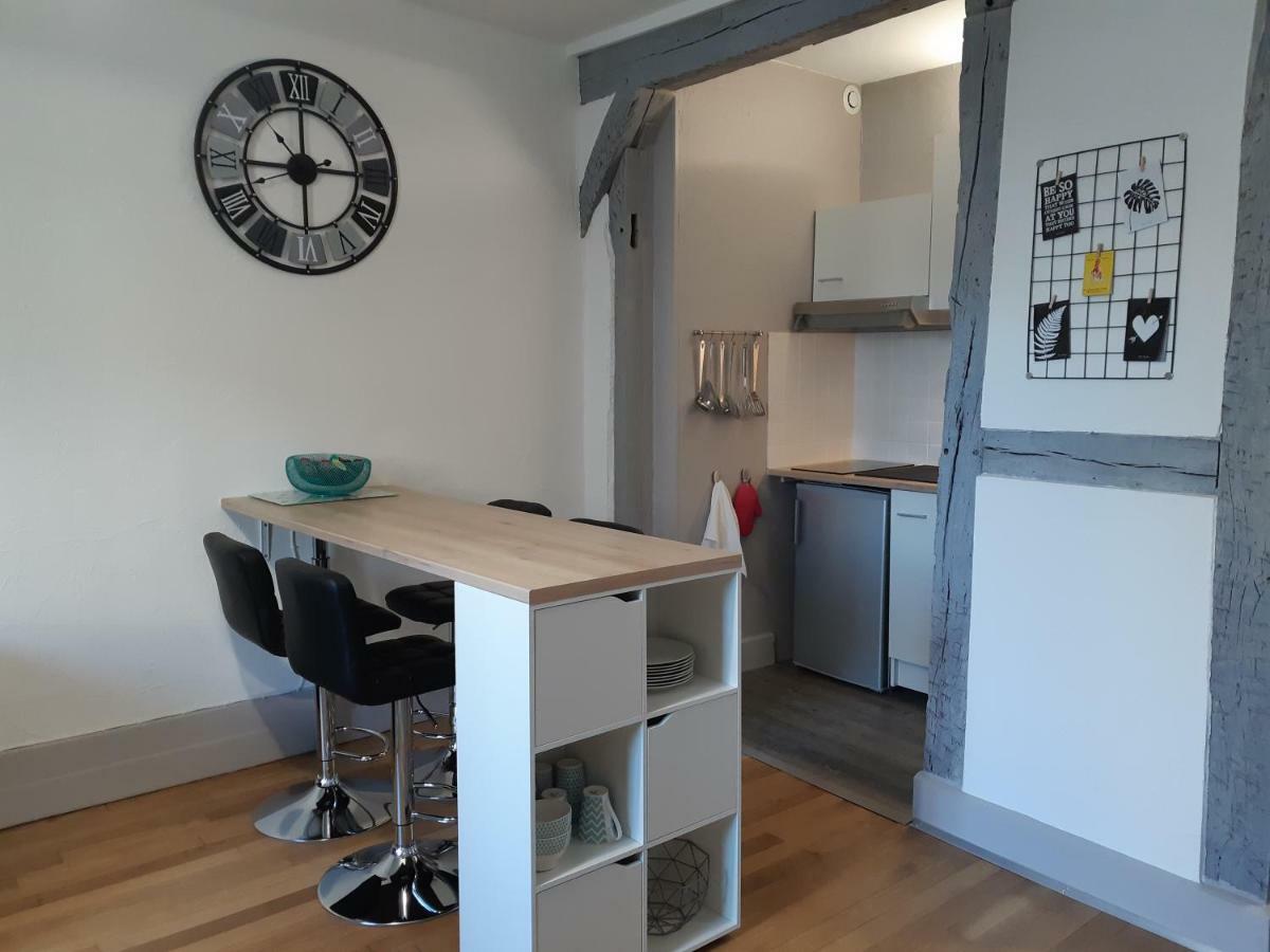 Le Vaillant, Appartement T2, Proche Gare, Hyper-Centre Et Marais, 1 A 2 Personnes, Wifi Бурж Экстерьер фото
